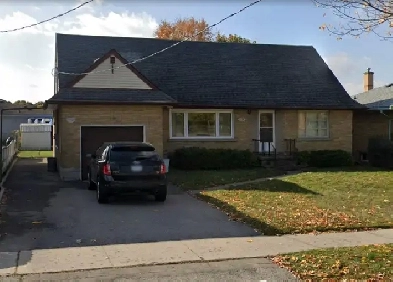 Semi-Furnished Rooms for Rent in a detached house