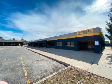 Great Office Space Available for Lease on St. Laurent Blvd!