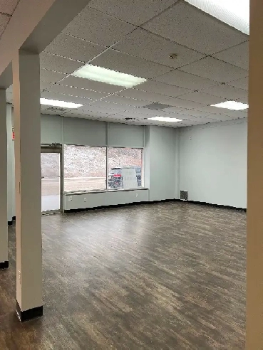 Kingsway Large Commercial Space Available Image# 1