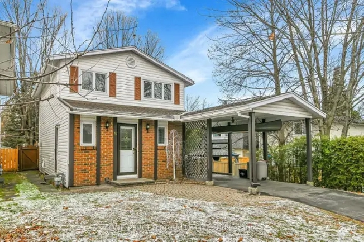 3 Bedroom 2 Bths located at Priam Way in Ottawa,ON - Houses for Sale
