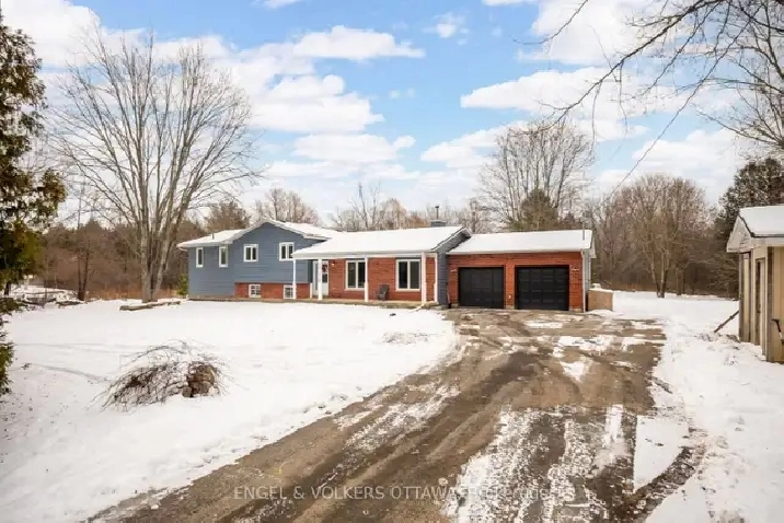 Ottawa (4 Bdr 3 Bth) in Ottawa,ON - Houses for Sale