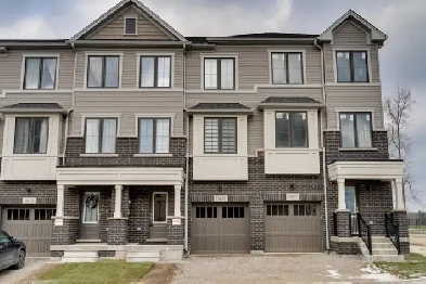 Brand new 3 Bed| 2.5 bath| 2 Parking-  Townhouse Image# 1