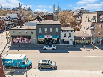 Investors - Don't miss this great mixed-use downtown opportunity Image# 3