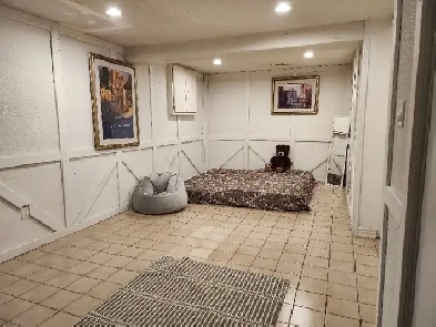 One bedroom Basement for rent Image# 1