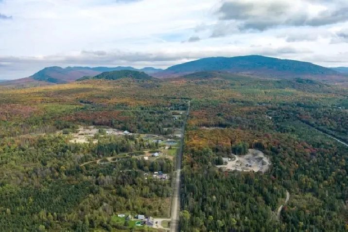 La Patrie, Hampden, 111 acres, étangs, maison in Sherbrooke,QC - Houses ...