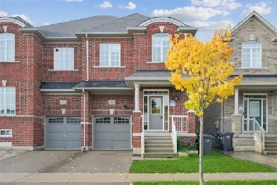 4 Bedrooms - 2.5 Baths - House for Rent in Mississauga - $ 3,650 Image# 1