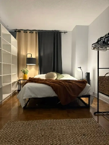 Affordable Flex Room (Female Only) near Davisville Station Image# 1