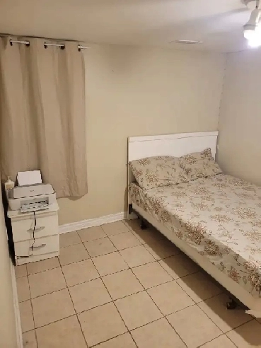 Room for rent - ( GIRLS ONLY ) Image# 3