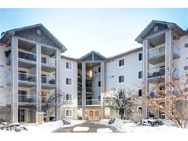 One Bed Den, across Elliston Park SE CGY Rent incl utilities in Calgary,AB - Apartments & Condos for Rent
