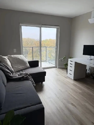 1 Bed/1 Bath Apartment in St. Boniface Area - March 1st Image# 2