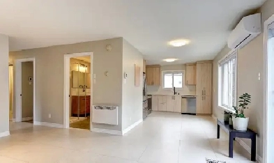 TOUT INCLUS, SPACIEUX, ELECTROS, TERRASSE, AHUNTSIC-CARTIERVILLE Image# 1