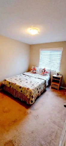 ROOM FOR RENT IN BARRHAVEN $750/Month Image# 1