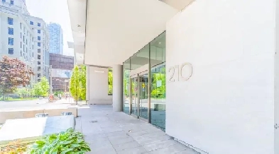 Spacious apartment for rent in downtown Toronto