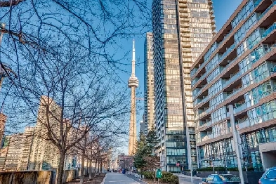 2 Beds Condo in Downtown Toronto Near CN Tower, Union Station Image# 1