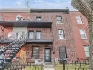 Triplex à vendre dans Hochelaga-Maisonneuve Image# 1