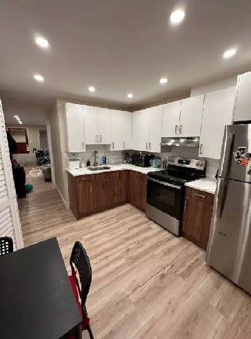 Newly renovated large 3 1/2 condo for rent - APPLIANCES INCLUDED Image# 3