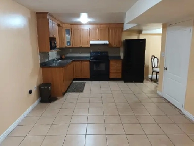 One bedroom for rent in a shared basement : Brampton Image# 1