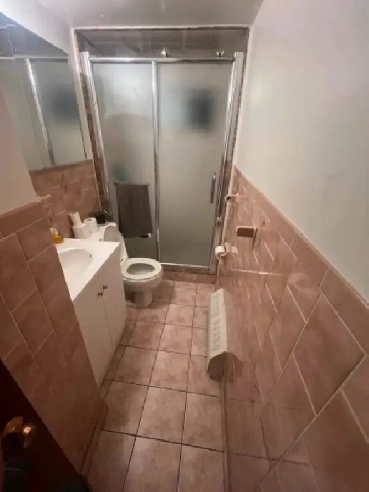 Renting 4 1/2 for 4 months Image# 1