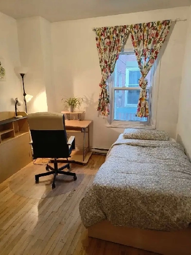 Comfy Room available now! All included! Image# 1