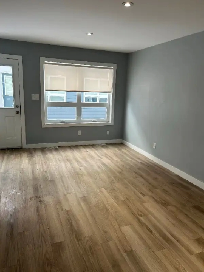 Beautiful pet friendly 3 bedroom townhouse in Old St. Vital. in Winnipeg,MB - Apartments & Condos for Rent