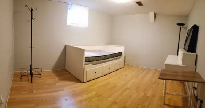 2 Bedrooms for rent- Yorkdale Subway- Bathurst/Wilson/Lawrence in City of Toronto,ON - Room Rentals & Roommates
