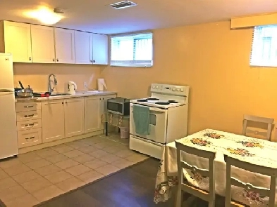 A bedroom with single washroom For Rent yonge/finch Image# 1