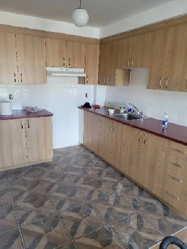 Grand 4 ½  Boul. Galeries d'Anjou