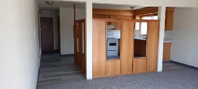 Westmount apartments - bachelor suite Image# 1