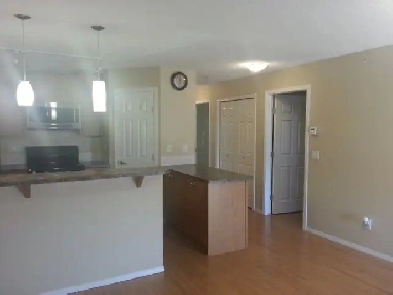 2 BEDROOM WITH 2 FULL BATHROOM AIRDRIE CONDO FOR RENT Image# 1