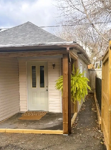 Midtown studio apartment Image# 1