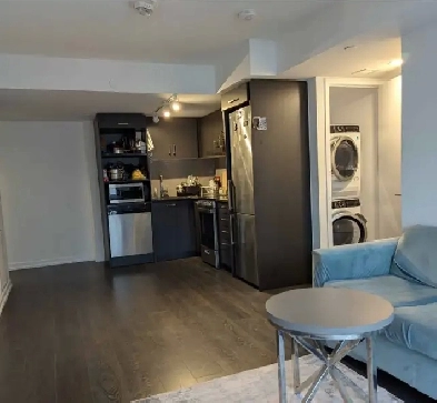 Beautiful Small Bedroom Apartment Downtown Toronto Image# 1