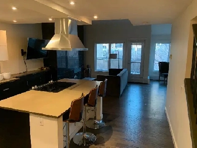 Beautiful loft condo in the Beltline! Image# 1