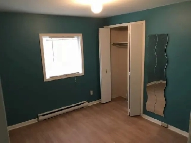 Students: 5 beds house walk to Queen's available May 1 at $850 Image# 1