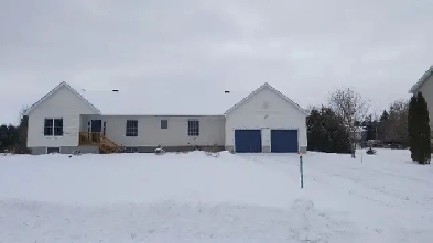 Room for Rent in Spacious Greely Home/House to Share Image# 1