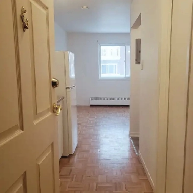 1 1/2 Studio - 1050/M Image# 1