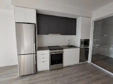 Condo for rent, Bathurst/Centre Image# 1