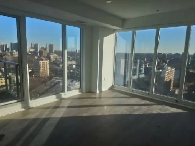 For Rent: Studio Apartment Downtown Toronto by Dundas Square Image# 1
