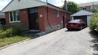 3 1 Bdrm Bunglow in Scarborough - $999,888 private sale Image# 1