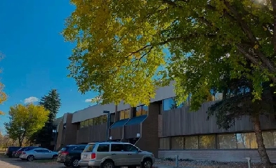 Lab Space in Edmonton Research Park for lease. Great location Image# 1
