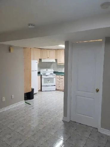 1 Bedroom Basement for Rent - Etobicoke, Toronto Image# 1