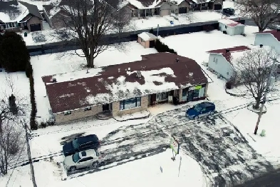Residential & Commercial All-brick Bungalow - Great opportunity! Image# 1