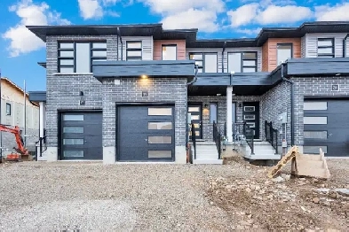 Townhouse for rent in Cambridge Image# 1