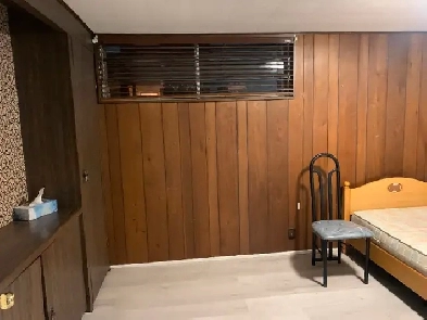 Basement Private Room for FEMALE Student @ Markham & Ellesmere, Image# 1