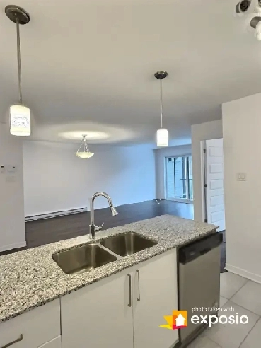 Condo 2 chambres, secteur Plateau Gatineau Image# 1