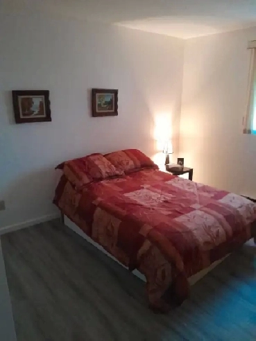 3 bedrooms-semi-furnished. 3 chambres semi-meublé Image# 1