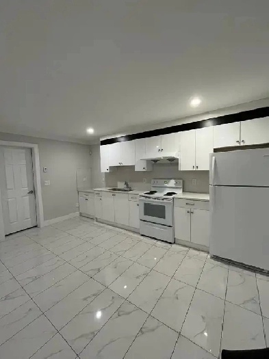 1 bedroom basement for rent in surrey Image# 1