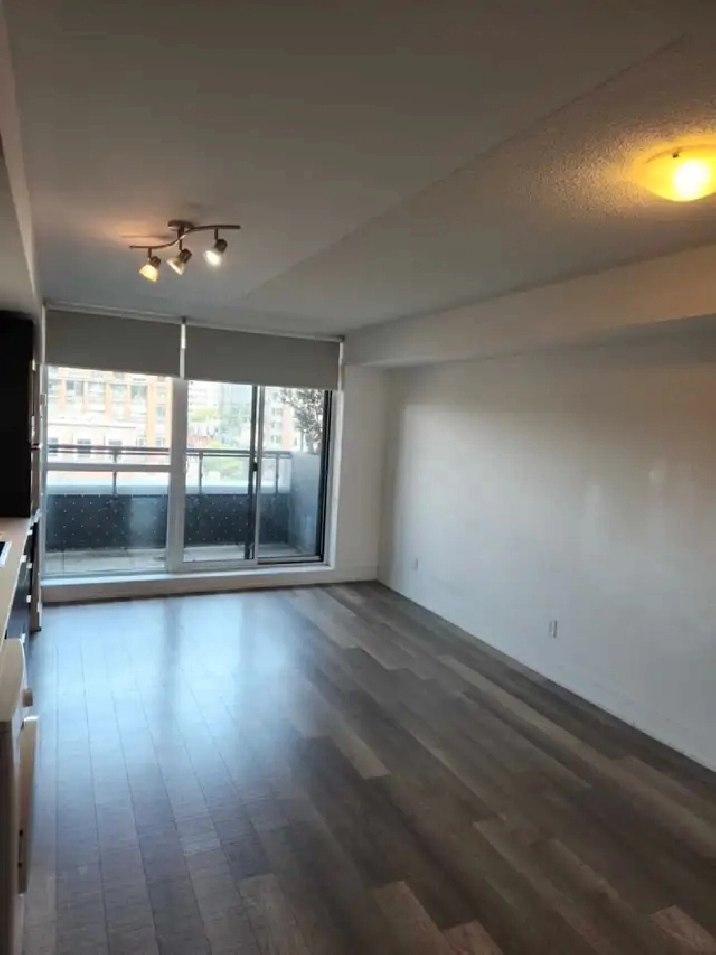Studio Apartment for Lease Takeover – Downtown Toronto in City of Toronto,ON - Short Term Rentals