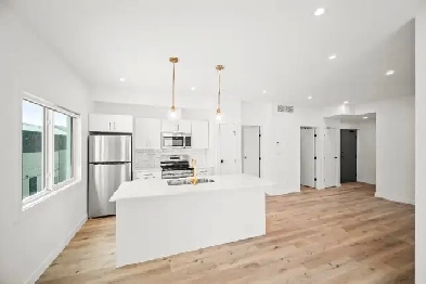 LUXURY 2 BED Apartment for Rent in the Maples Starting April 1! Image# 1