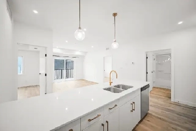 LUXURIOUS 3 BED Apartments in The Maples with Fitness Center! Image# 1