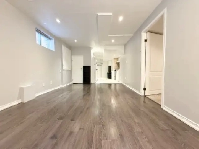 One Bedroom Basement Apartment with parking, Bathurst/HWY7 Image# 1